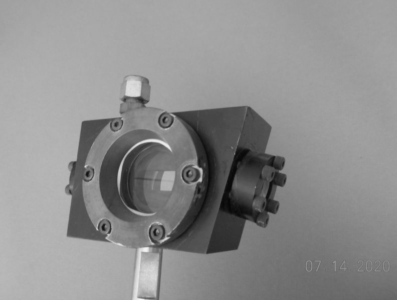 cell for laser induced fluorescence spectroscopy